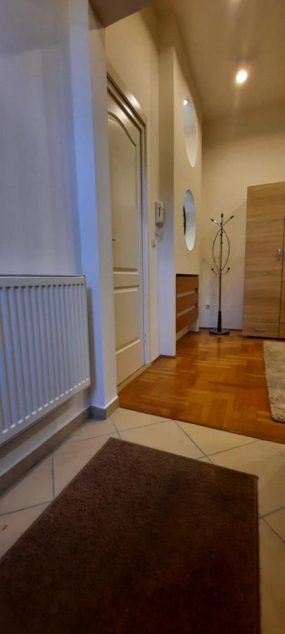 City Life Apartment Debrecen Buitenkant foto