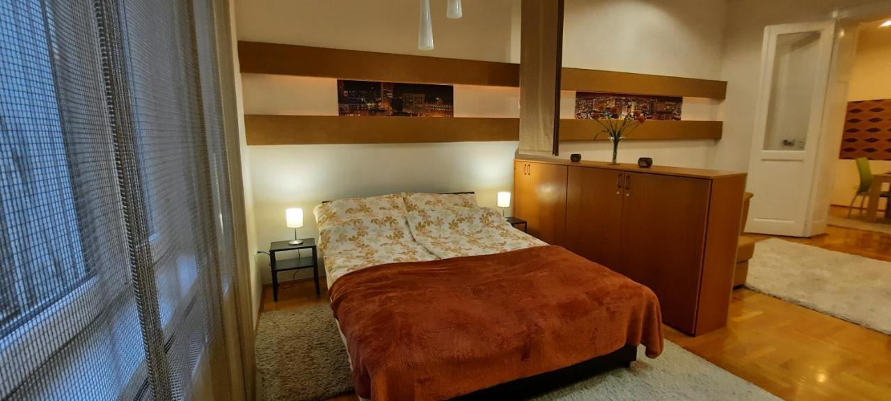 City Life Apartment Debrecen Buitenkant foto