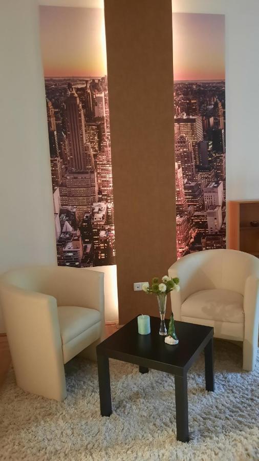 City Life Apartment Debrecen Buitenkant foto