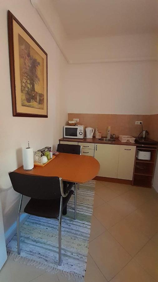 City Life Apartment Debrecen Buitenkant foto